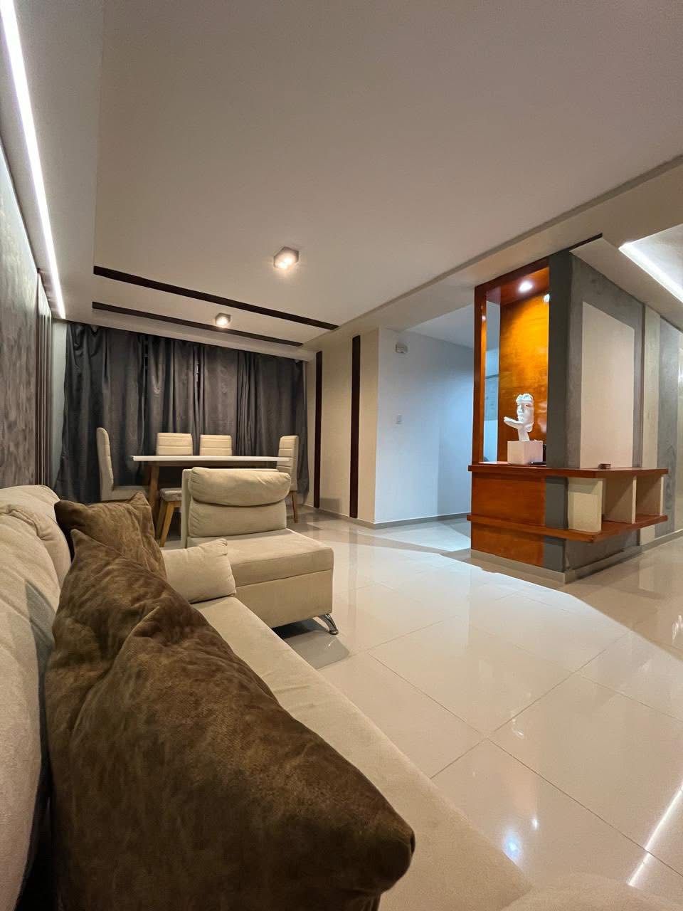 Sala y comedor del apartamento amoblado en arriendo en Valledupar