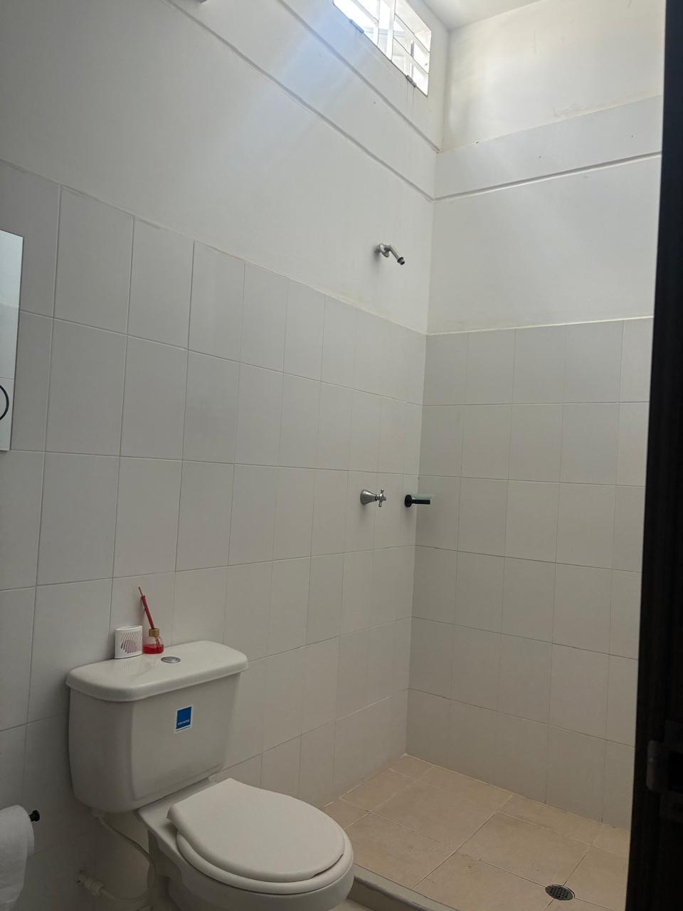 Detalle de la habitacion privada en vivienda familiar en Valledupar